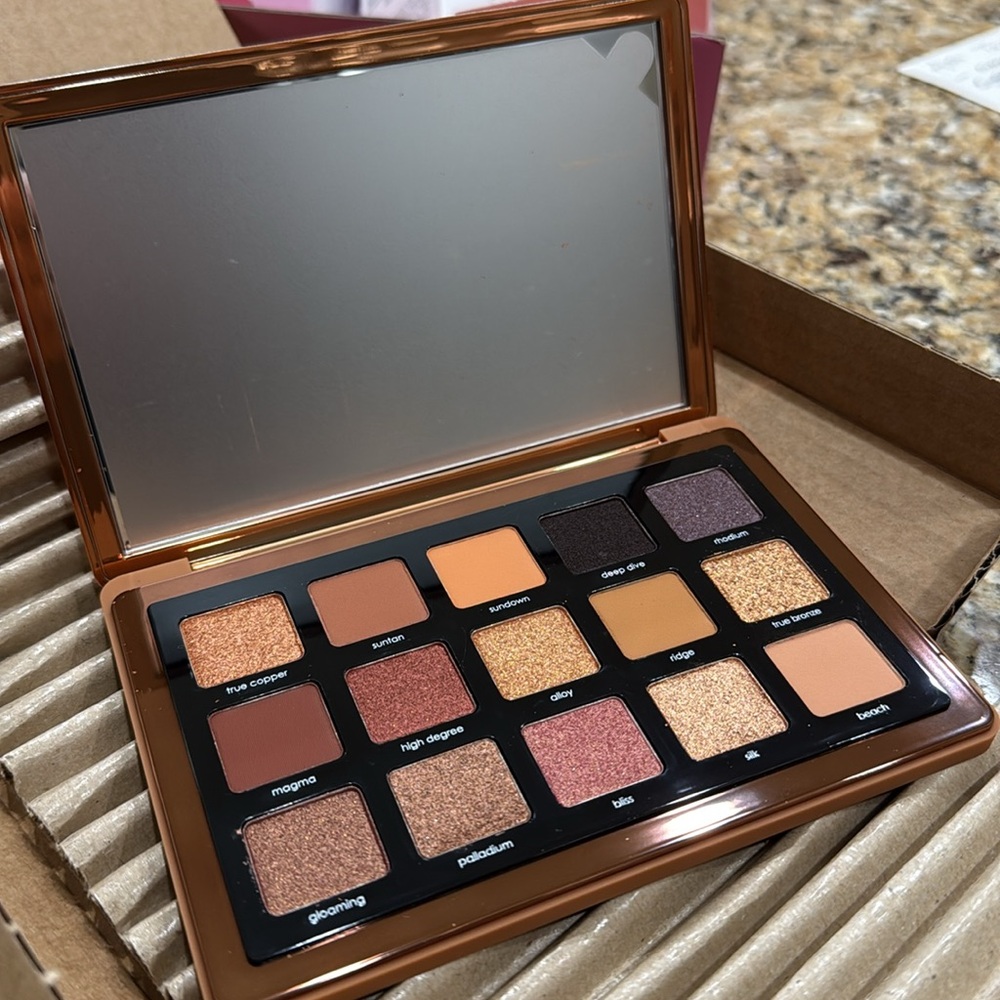 Natasha Denona Bronze Eyeshadow Palette
